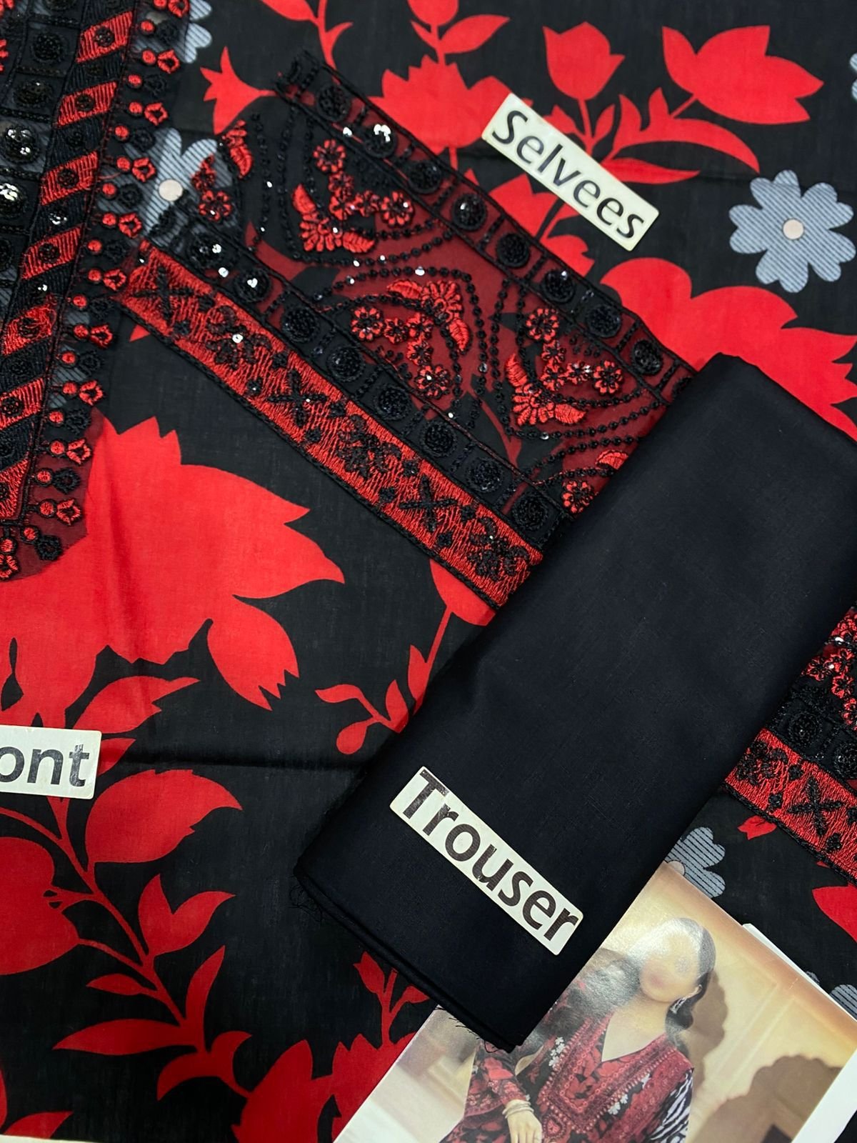 Brand Name : RAMSHA LAWN DRESS WITH CHIFFON DUPPATTA - Image 5